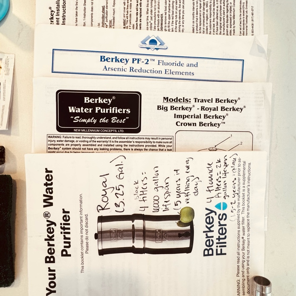 Berkey Royal Water Filter Set with Travel Tote and Accessories - Picture 4 of 8
